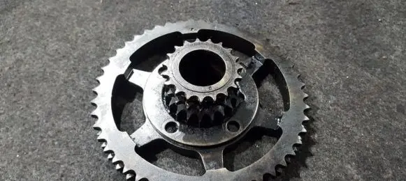 Nissan Almera Tino Crankshaft pulley