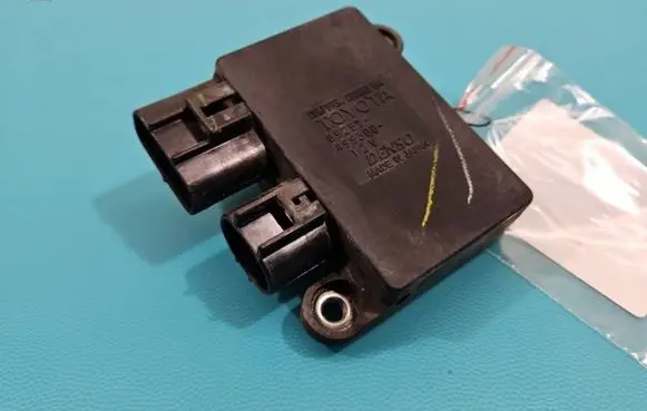 Toyota Corolla E160 E170 Coolant fan relay 89257-12010 IMPRK1407783