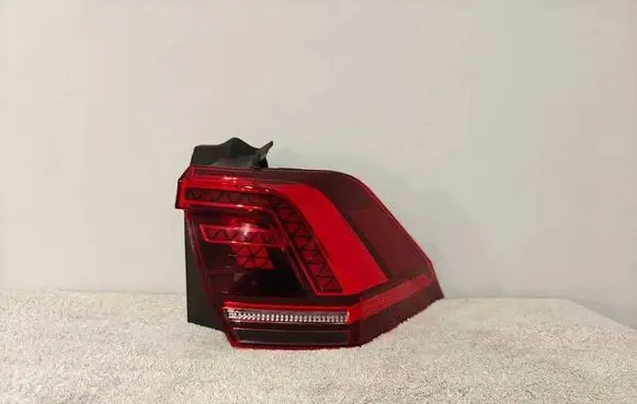 Volkswagen Tiguan Rear/tail lights 2SD01252102