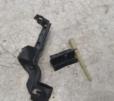 Audi A4 S4 B8 8K Bumper support mounting bracket corner 8K9807890