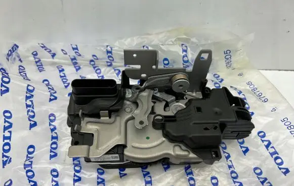Volvo S90, V90 Front door lock 31349891