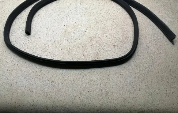 Dacia Spring Rear door rubber seal (on body) 