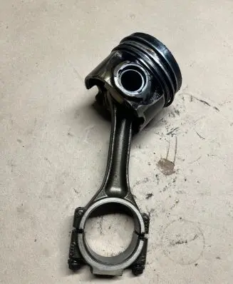 Volkswagen Transporter - Caravelle T5 Piston with connecting rod 133551 017300418 038J