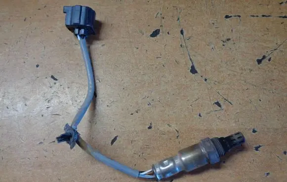 Mitsubishi Space Star Lambda probe sensor 0ZA639M9