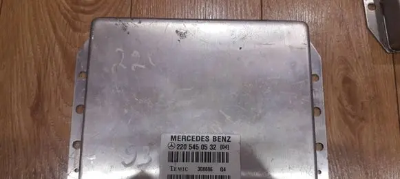 Mercedes-Benz S W220 Air suspension control unit module (rear) 2205450532 308886