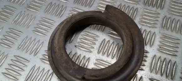 Hyundai Santa Fe Front coil spring rubber mount 553312b000 55331-2b000