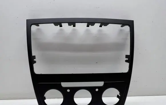 Skoda Yeti (5L) Radio/GPS head unit trim 5L0858069G