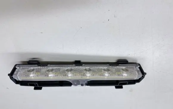 Volkswagen Jetta VI Third/center stoplight 6RU945087