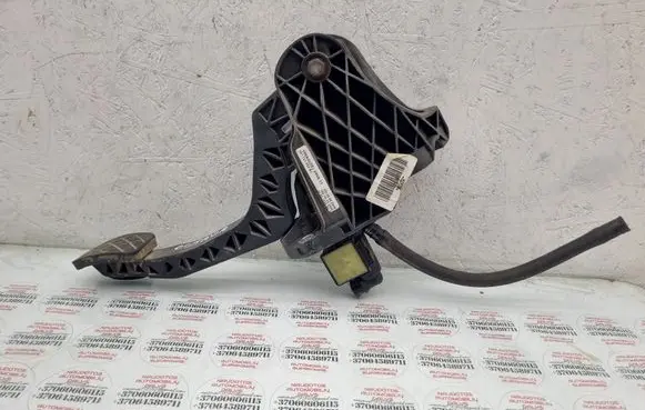 Skoda Octavia Mk2 (1Z) Clutch master cylinder 1K1721059BJ