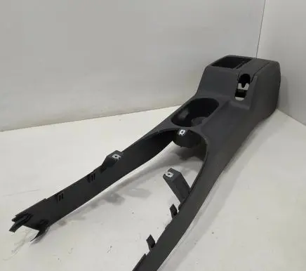 Volkswagen Touran I Center console 2K0863241