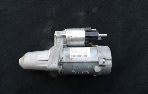 Mercedes-Benz A W176 Starter motor A6459060800