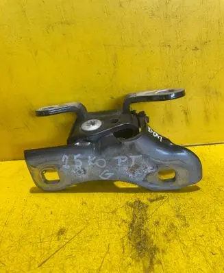 Chrysler 300 - 300C Rear door upper hinge 