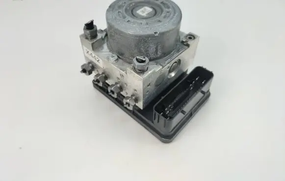 Ford Fiesta ABS Pump J1BC2B373GB