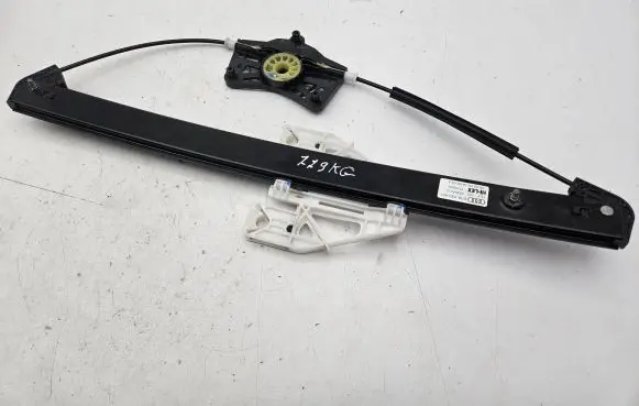 Audi Q3 F3 Rear window lifting mechanism without motor 83A839461