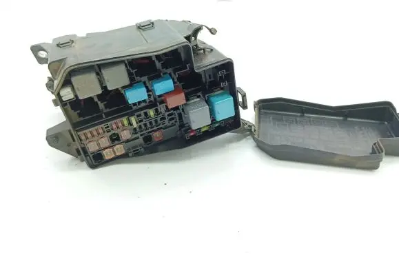 Toyota RAV 4 (XA30) Fuse module