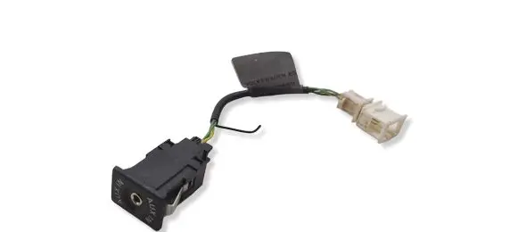 Volkswagen PASSAT CC AUX in-socket connector 3C0971154
