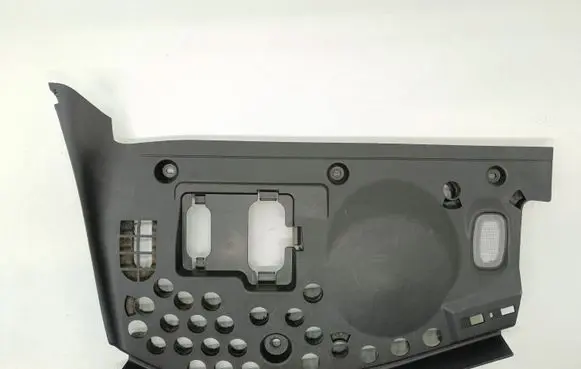 Mercedes-Benz ML W166 Dashboard lower bottom trim panel A1666800607