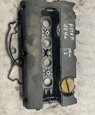 Opel Astra H Rocker cam cover 113911005