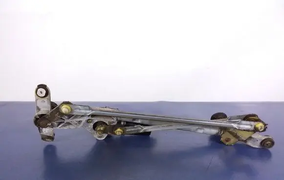 Nissan Maxima A34 Front wiper linkage and motor 288007Y000