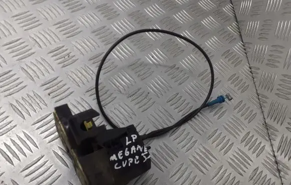 Renault Megane I Front door lock