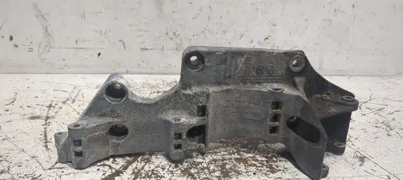 Volkswagen Sharan Generator/alternator bracket R045903143C