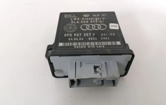 Audi Q7 4L Light module LCM 8P0907357F