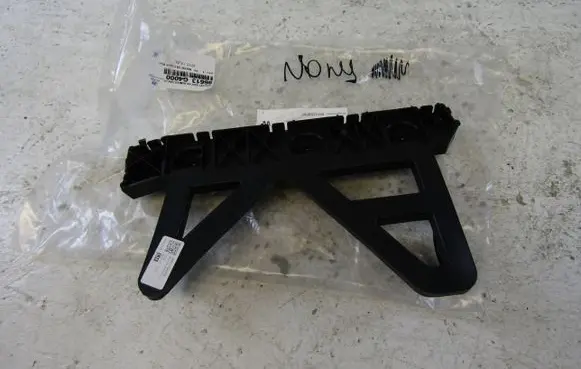 Hyundai i30 Rear bumper mounting bracket 86613G4000