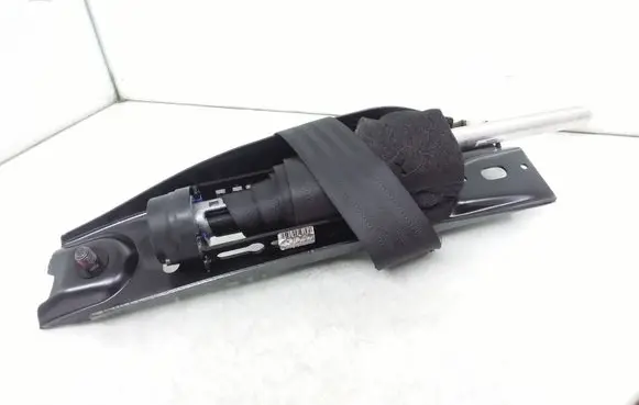 Volvo V70 Front seatbelt 39865061