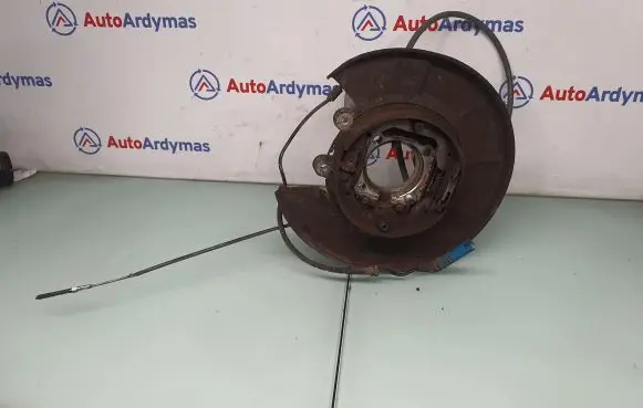 BMW X5 E53 Rear wheel hub spindle/knuckle 1095240 33321095240