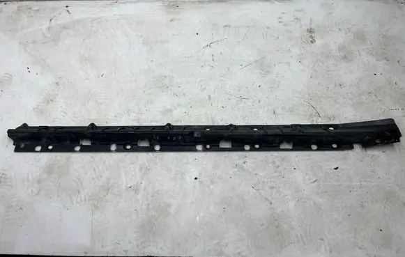 BMW X6 E71 Sill supporting ledge 7184422