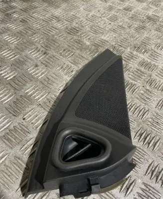 Mercedes-Benz ML W164 Front door speaker cover trim A1647250298 A2118200202