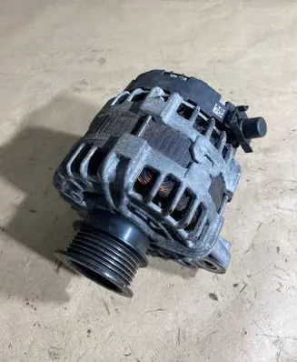 Volvo V40 Generator/alternator 30659580 0125812009