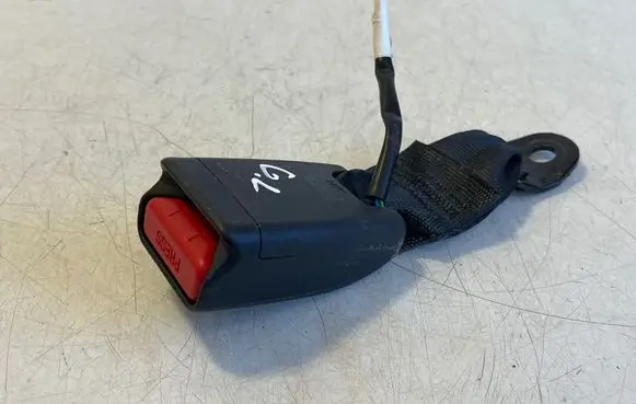 Toyota Corolla E210 E21 Rear seatbelt buckle 0000910645