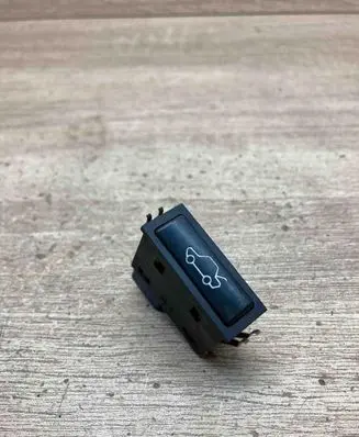 BMW X5 E53 Tailgate opening switch 8365579
