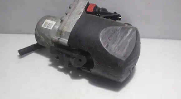 Peugeot 407 Power steering pump 