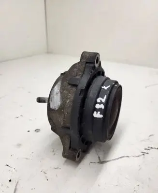BMW 4 F32 F33 Engine mount bracket 6787657 120115