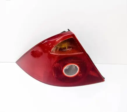 Ford Mondeo Mk III Rear/tail lights 1S7113405A