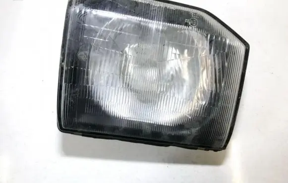 Mitsubishi Pajero Headlight/headlamp 11037746