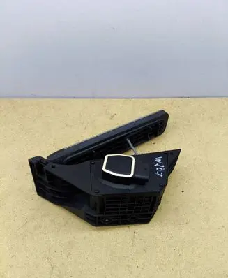 Mercedes-Benz E C207 W207 Acceleration sensor A2043000204 271010