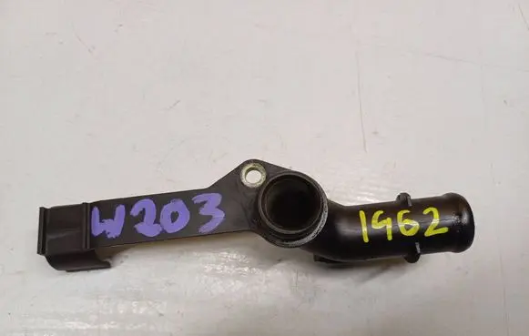 Mercedes-Benz C W204 Engine coolant pipe/hose A2712001352