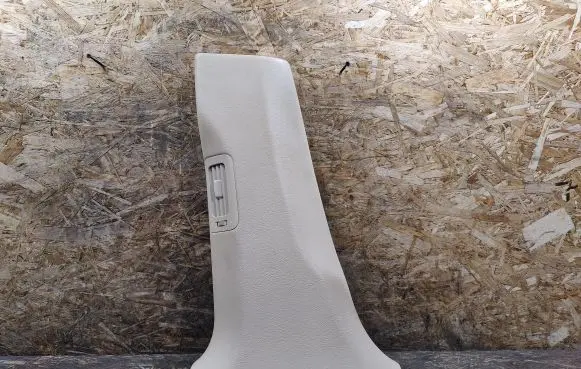 Lexus LS 460 - 600H (B) pillar trim (bottom)