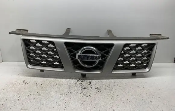 Nissan X-Trail T30 Front bumper upper radiator grill 62310 EQ303
