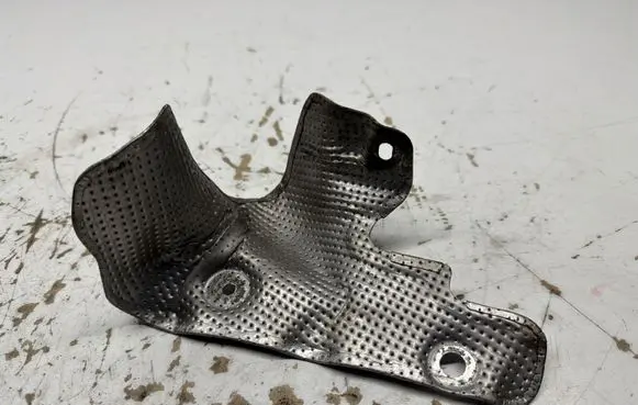 Volvo S80 Heat shield in engine bay 31293347