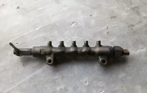 Subaru Legacy Fuel main line pipe