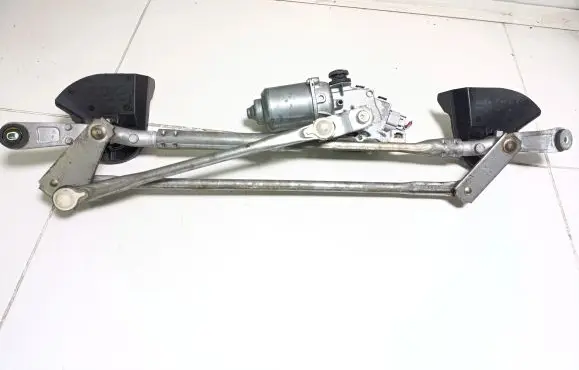 Mitsubishi Outlander Front wiper linkage and motor 1593003471