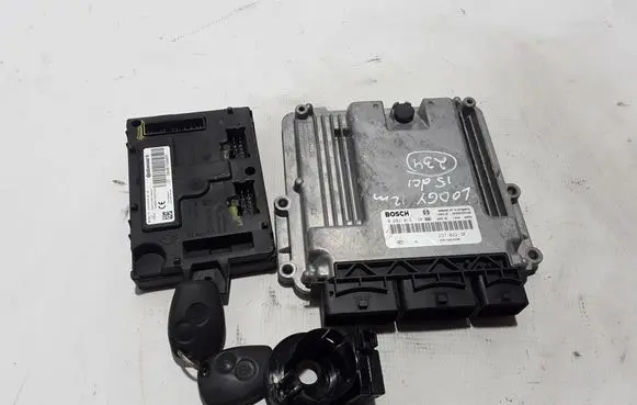 Dacia Lodgy Engine ECU kit and lock set 