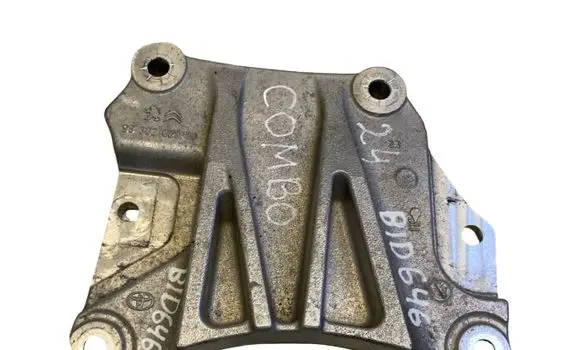 Opel Combo E Engine mounting bracket 9830282280