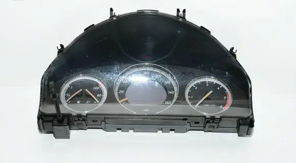 Mercedes-Benz C W204 Speedometer (instrument cluster) A2045403248