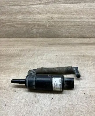 BMW 3 E90 E91 Headlight washer pump 8377430 837743003