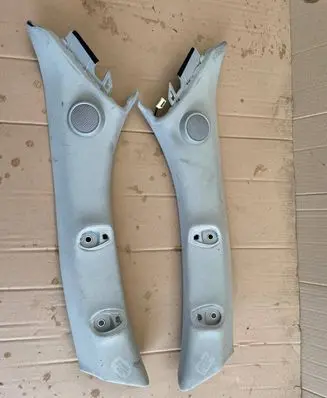 Toyota Land Cruiser (J200) (A) pillar trim